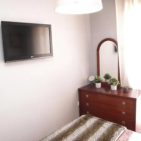 아파트 Eps53 T1,luminoso Apartamento, 800m