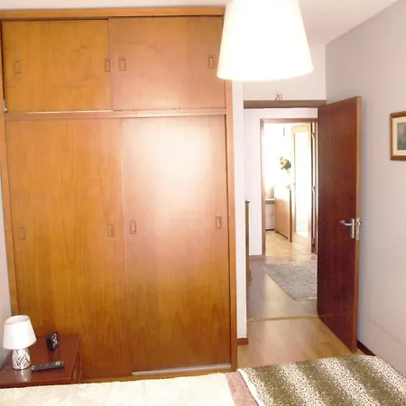 아파트 Eps53 T1,luminoso Apartamento, 800m