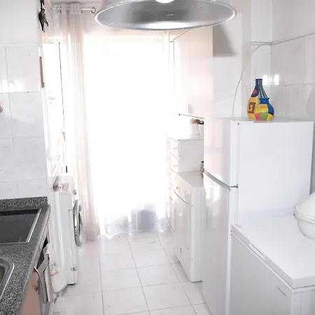 Eps53 T1,luminoso Apartamento, 800m Apúlia