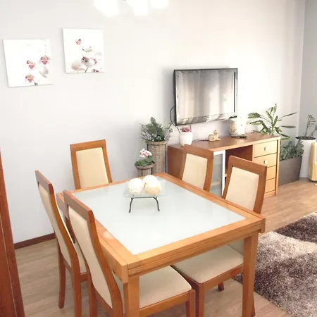Apartamento Eps53 T1,luminoso Apartamento, 800m Apúlia