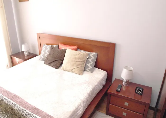 アパート Eps53 T1,luminoso Apartamento, 800m Apúlia